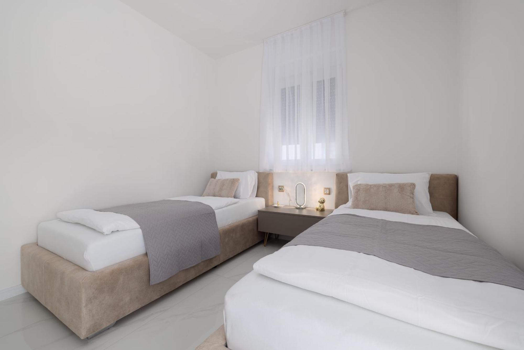 Villa Stanic Kornic Ngoại thất bức ảnh