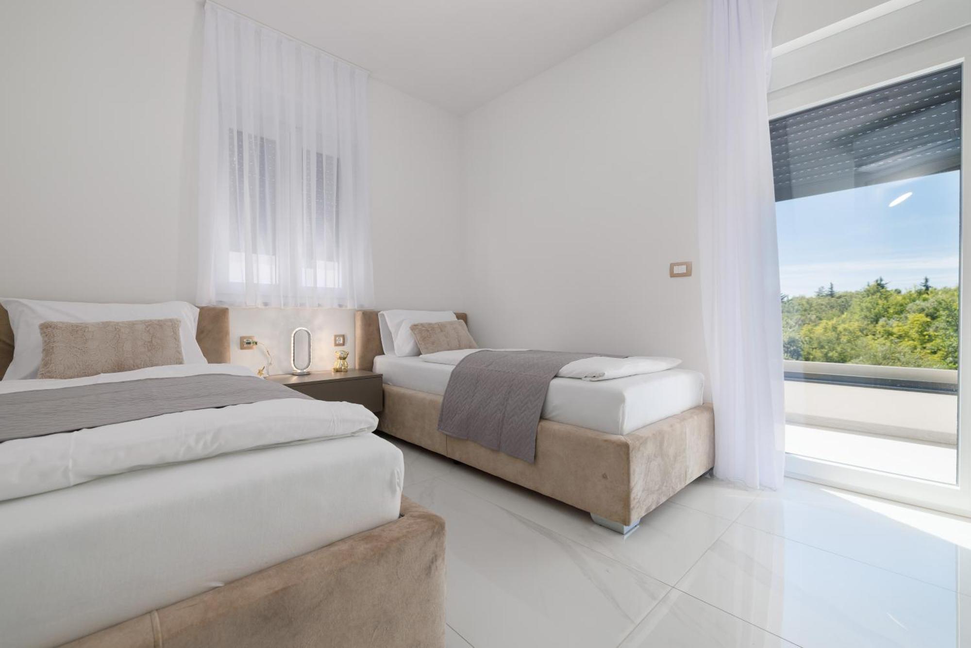Villa Stanic Kornic Ngoại thất bức ảnh